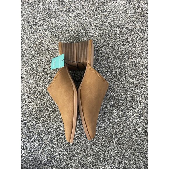 Maurice’s Super Cush Bailey Pointed Toe Slip On Mule Size 7.5 New Brown Tan - Picture 2 of 5